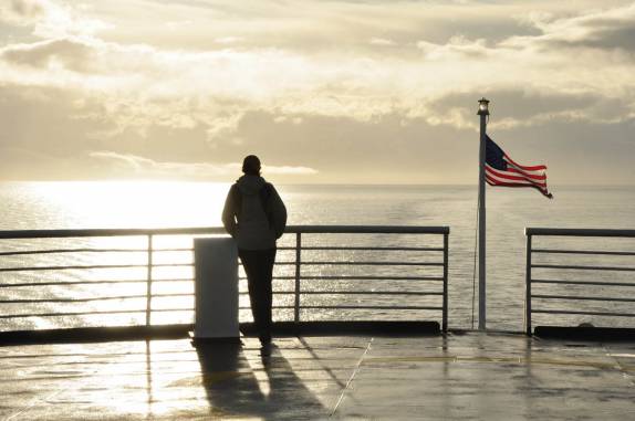 Aproveitando o calor do sol na Inside Passage, trecho entre Sitka e Ketchikan, no sudeste do Alaska